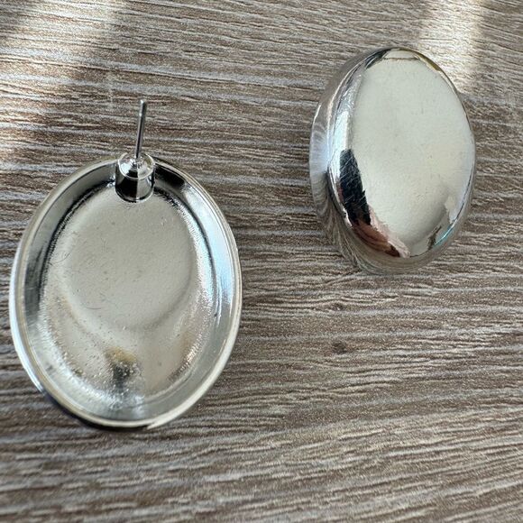 Vintage style stud earrings A1016 - Picture 4 of 4